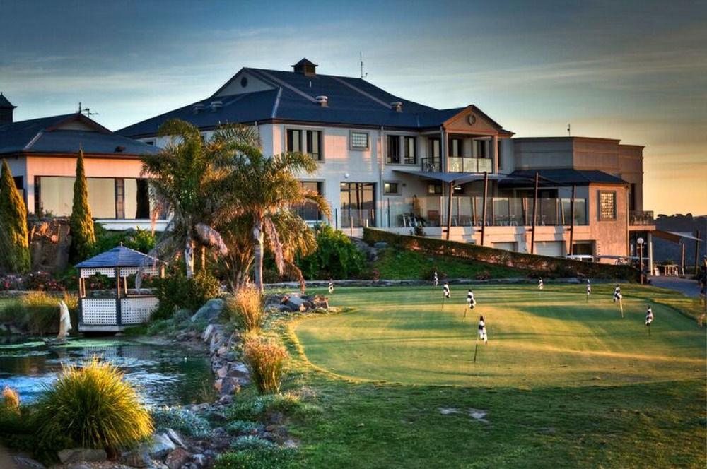 Mccracken Country Club Hotel Victor Harbor Exterior photo